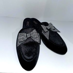 NWT Victoria’s Secret Slippers